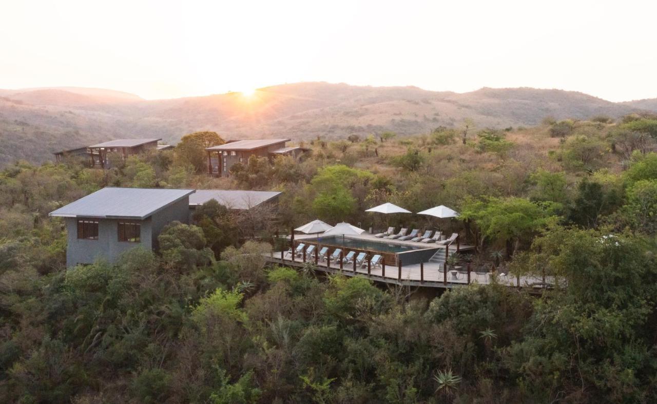 Rhino Ridge Safari Lodge KwaNompondo Exterior photo